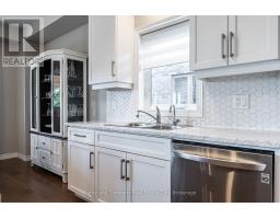 Bathroom - 74 Ahrens Drive, Stratford, ON N5A0H6 Photo 10