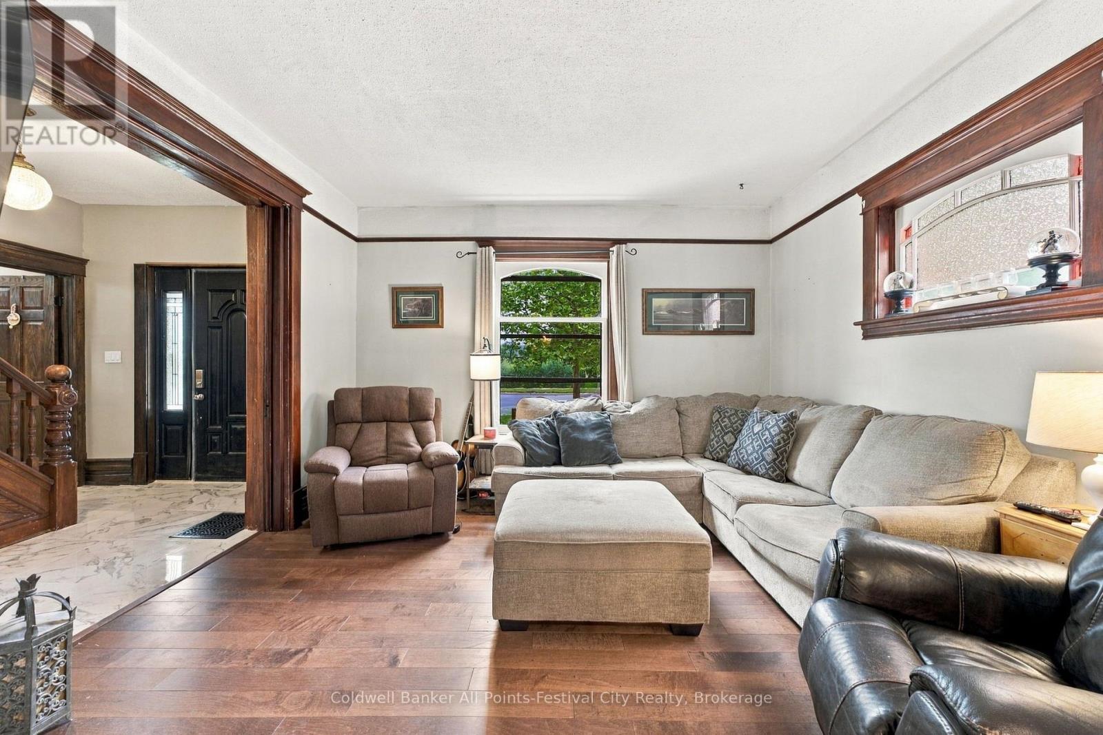 86 TORONTO STREET - Image 7