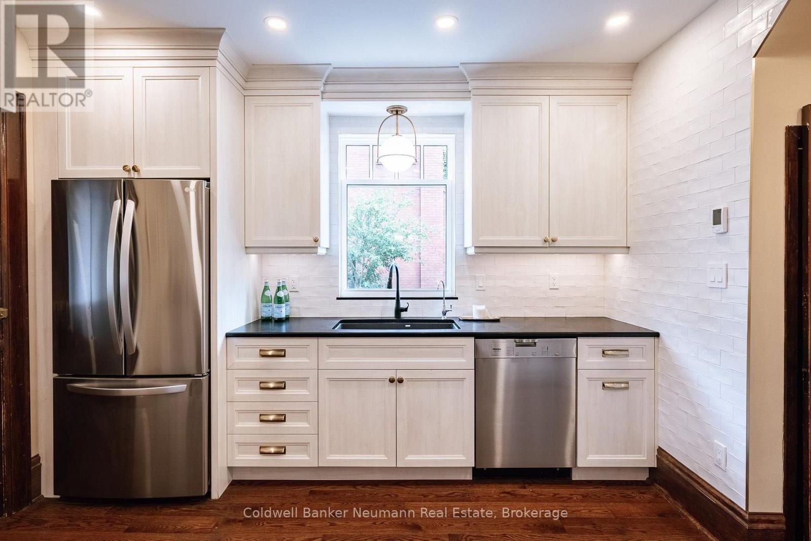 83 DURHAM STREET - Image 21