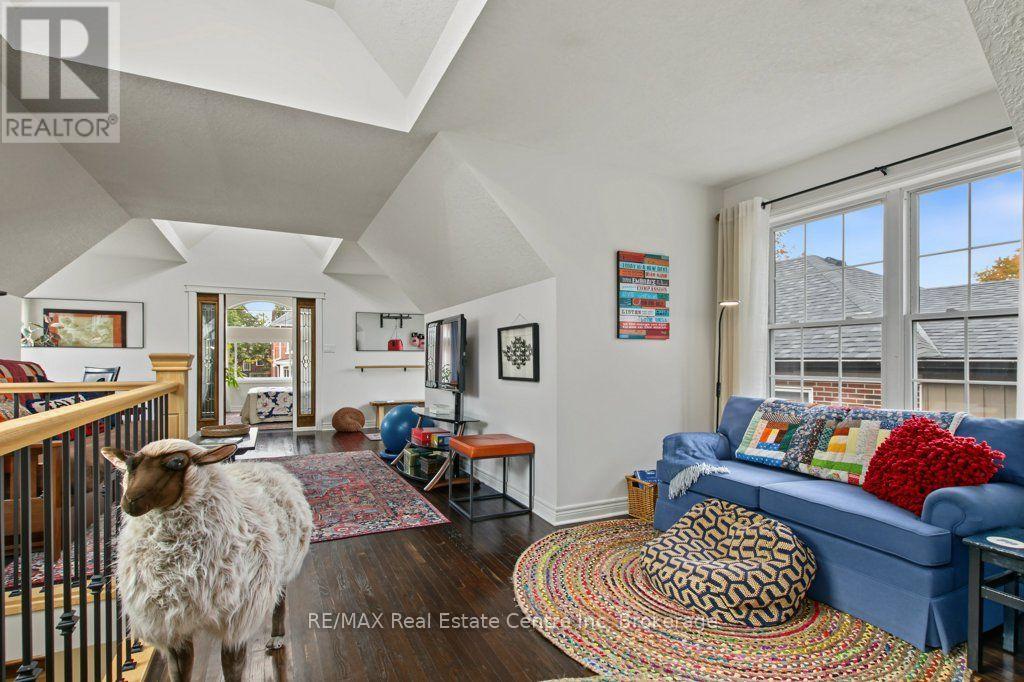 104 JOHNSTON STREET - 27