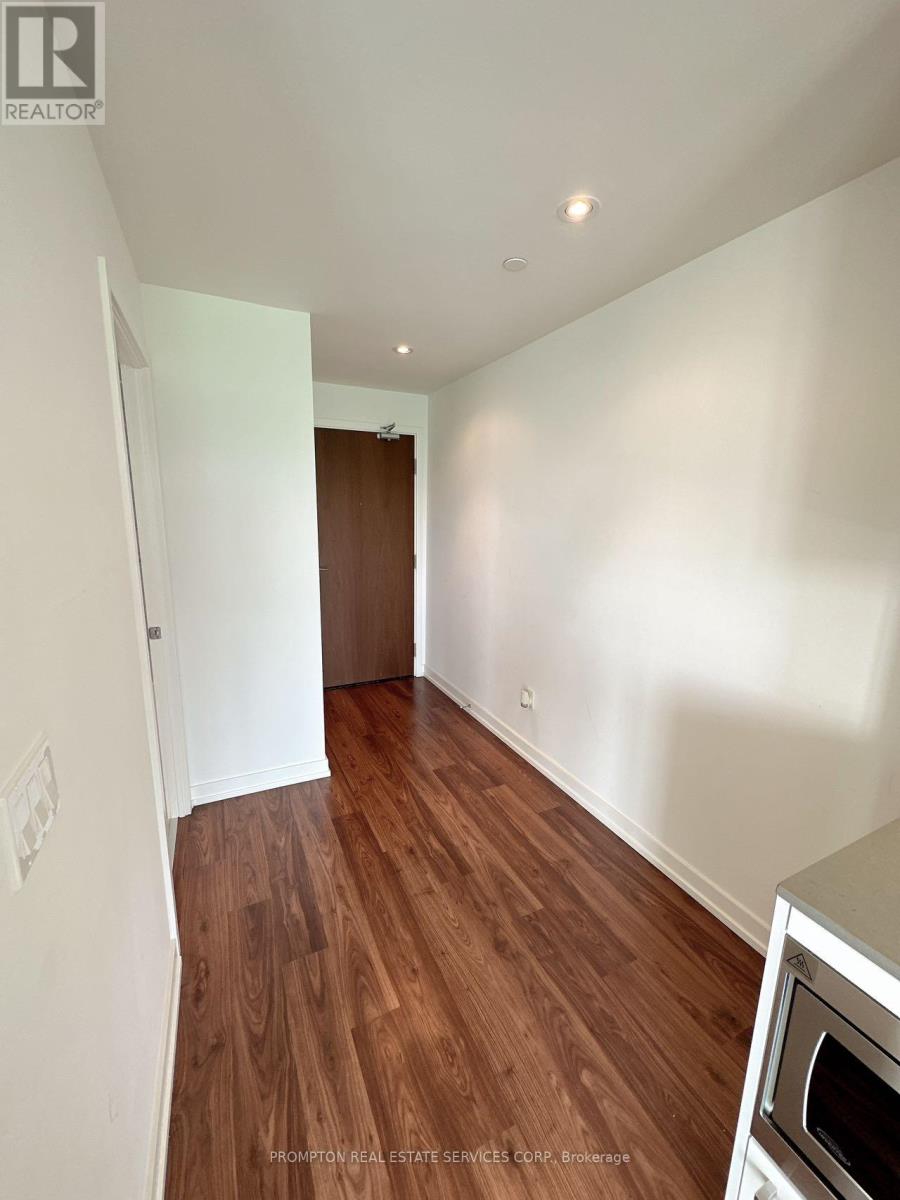 #310 115 MCMAHON DRIVE - 19