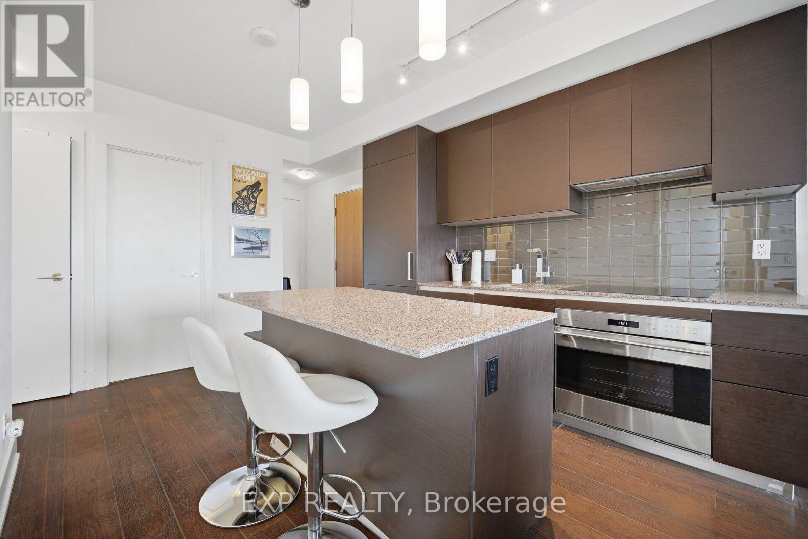 Photo of 2505 - 200 BLOOR STREET W