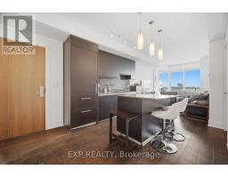 2505 - 200 Bloor Street W, Toronto, ON M5S0B1 Photo 11