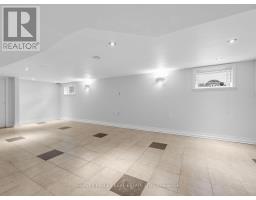 4 Kenrae Road, Toronto, ON M4G1Y1 Photo 24