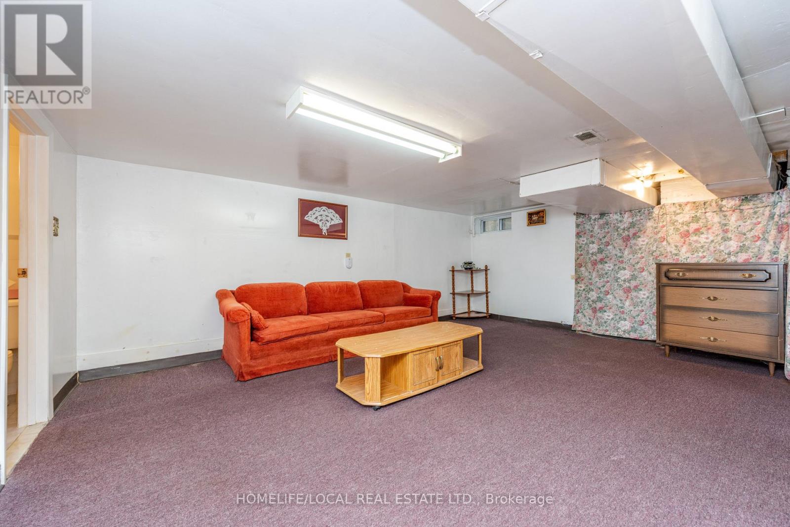 38 GORDON STREET - 44