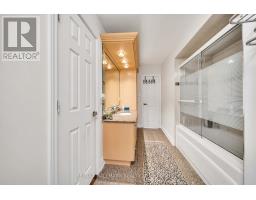17 Twin Circle Court, Toronto, ON M2R3L3 Photo 19