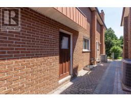 17 Twin Circle Court, Toronto, ON M2R3L3 Photo 27