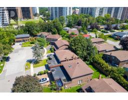17 Twin Circle Court, Toronto, ON M2R3L3 Photo 38