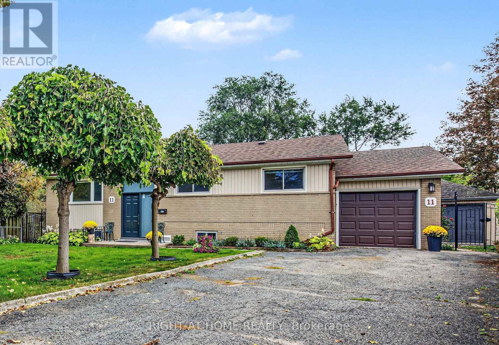 11 FAREHAM CRESCENT - 2