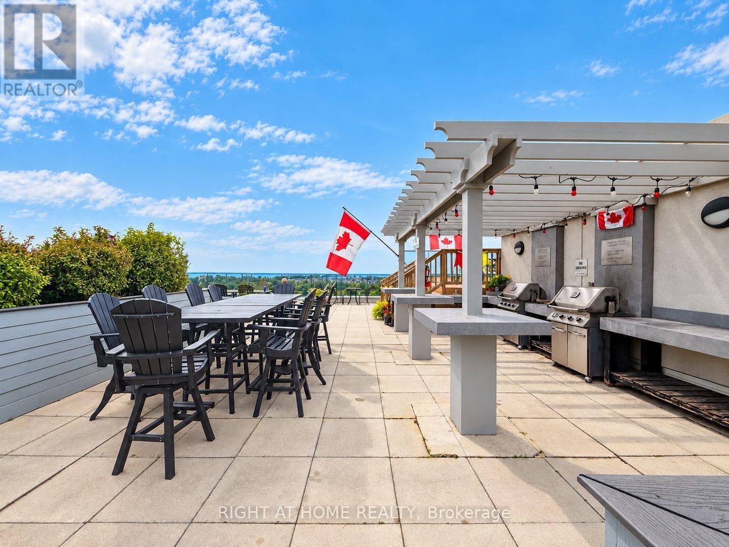 906- 340 Watson Street West, Whitby, ON photo 16