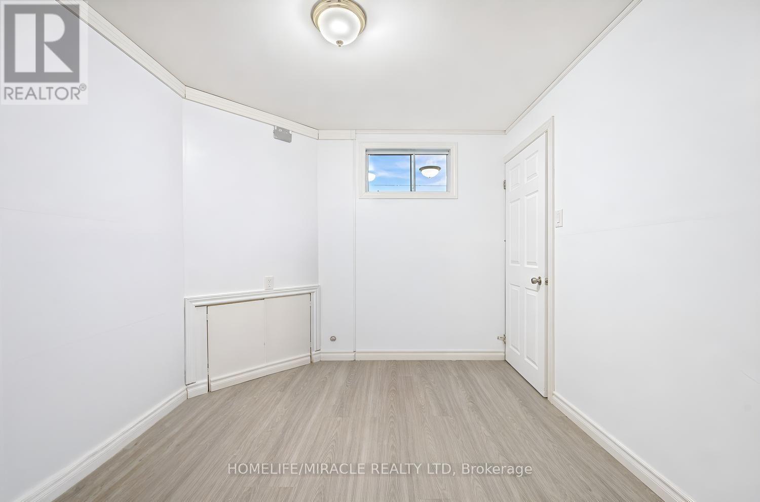 54 SUNDERLAND CRESCENT - Image 42