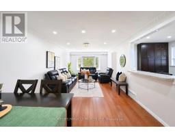 54 Sunderland Crescent, Toronto, ON M1H2V3 Photo 11