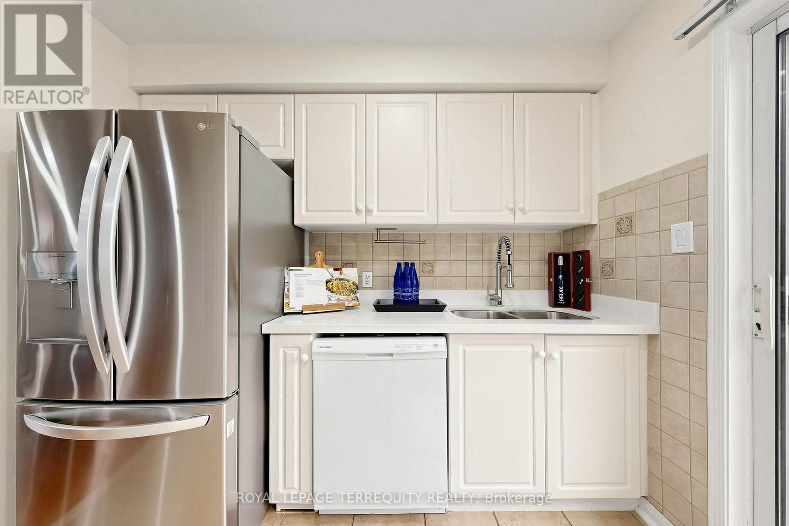 #62 1865 KINGSTON ROAD - 15