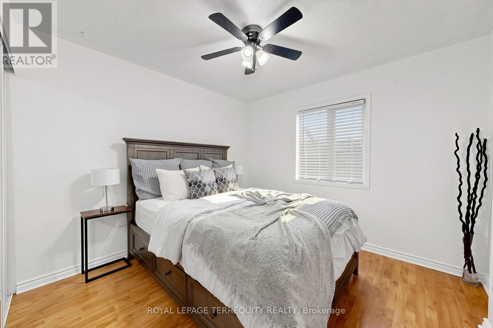 #62 1865 KINGSTON ROAD - 25