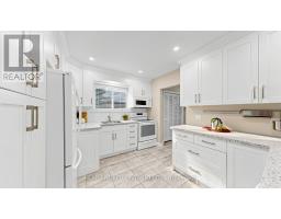 32 Cairnside Crescent, Toronto, ON M2J3M8 Photo 16
