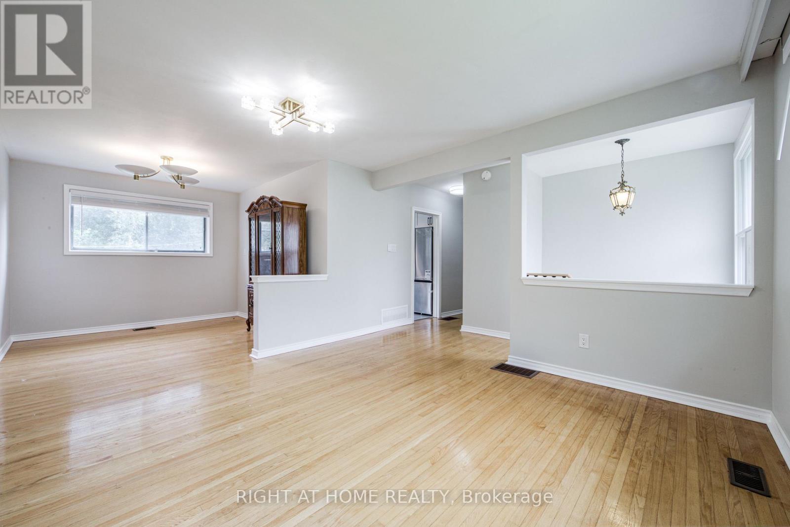 11 FAREHAM CRESCENT - 8