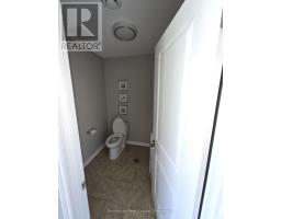37 - 1621 Mcewen Drive, Whitby, ON L1N9A5 Photo 11