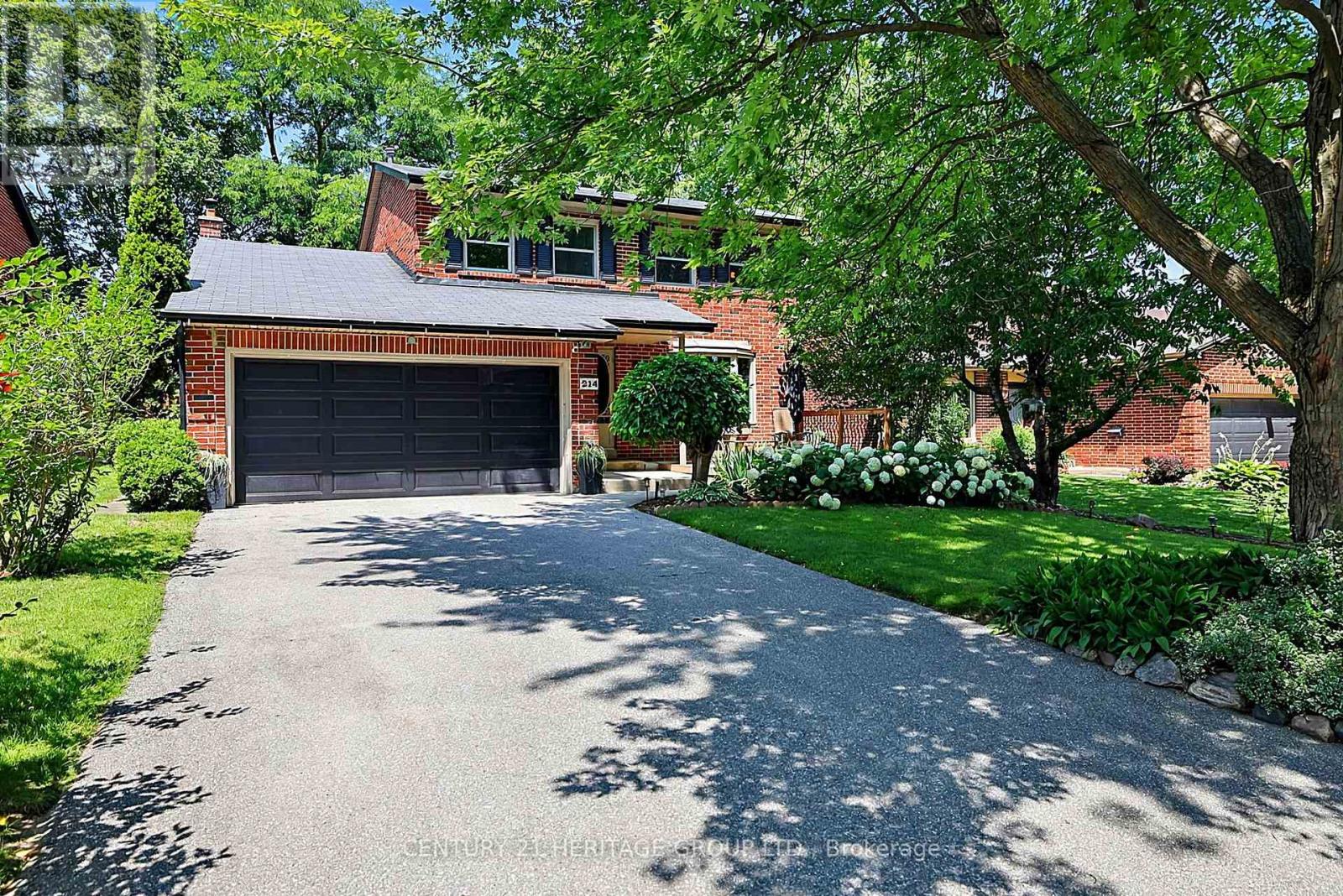 214 Lancaster Avenue, Newmarket, ON photo 3