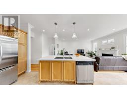 53 Castleglen Boulevard, Markham, ON L6C0A9 Photo 13