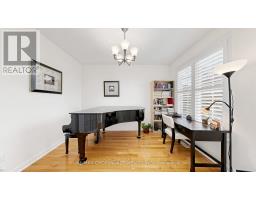 53 Castleglen Boulevard, Markham, ON L6C0A9 Photo 17