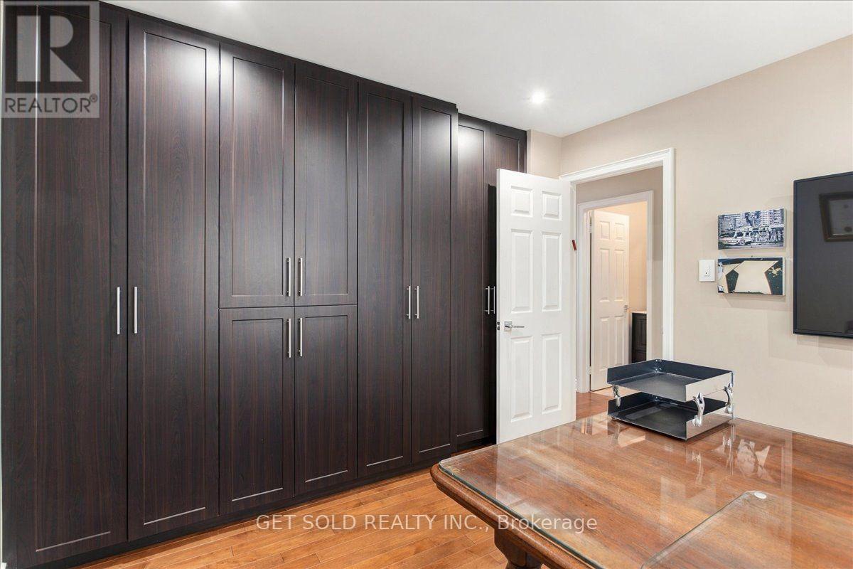 10 COLDWATER COURT - 16