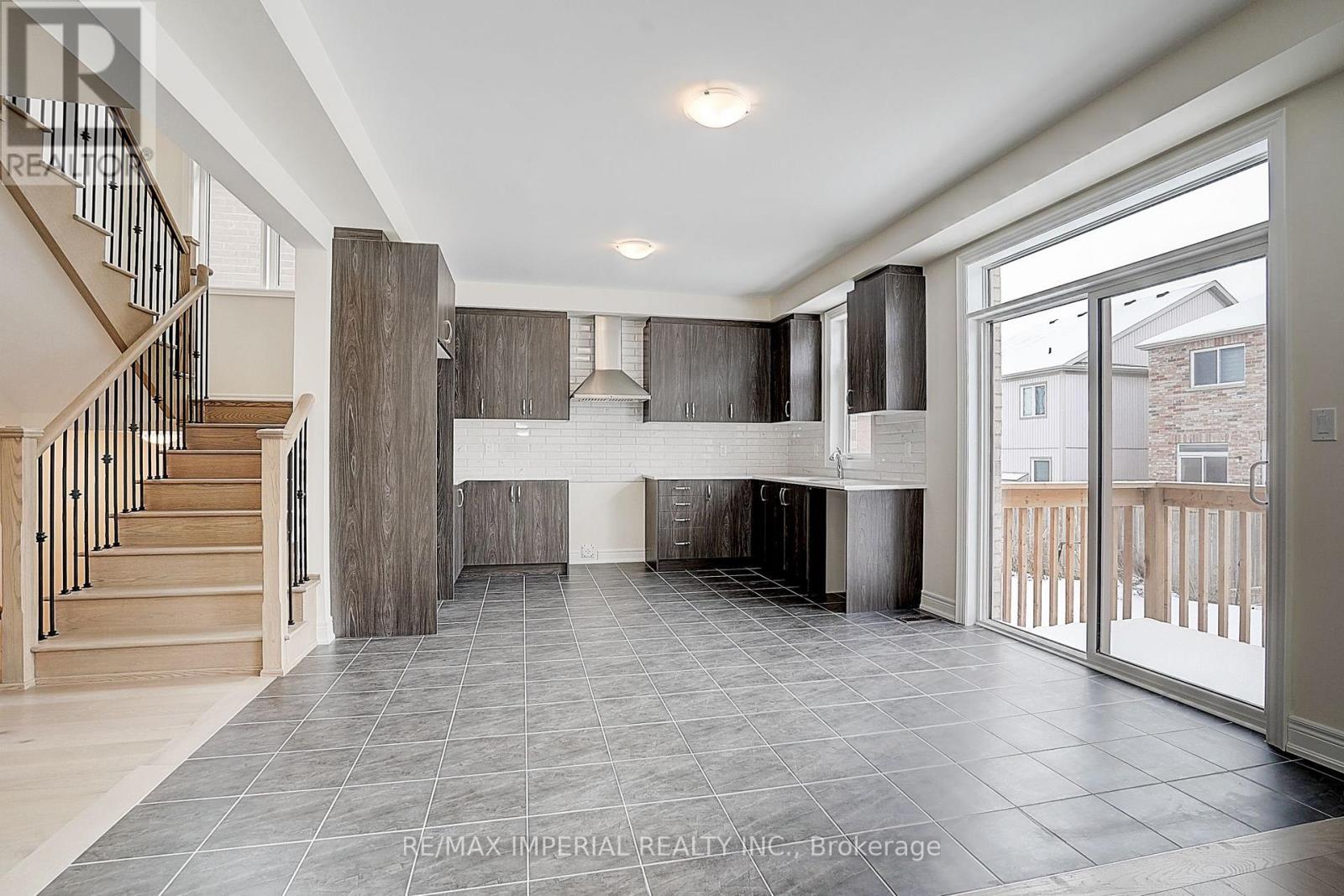 39 BOSTOCK DRIVE - 16