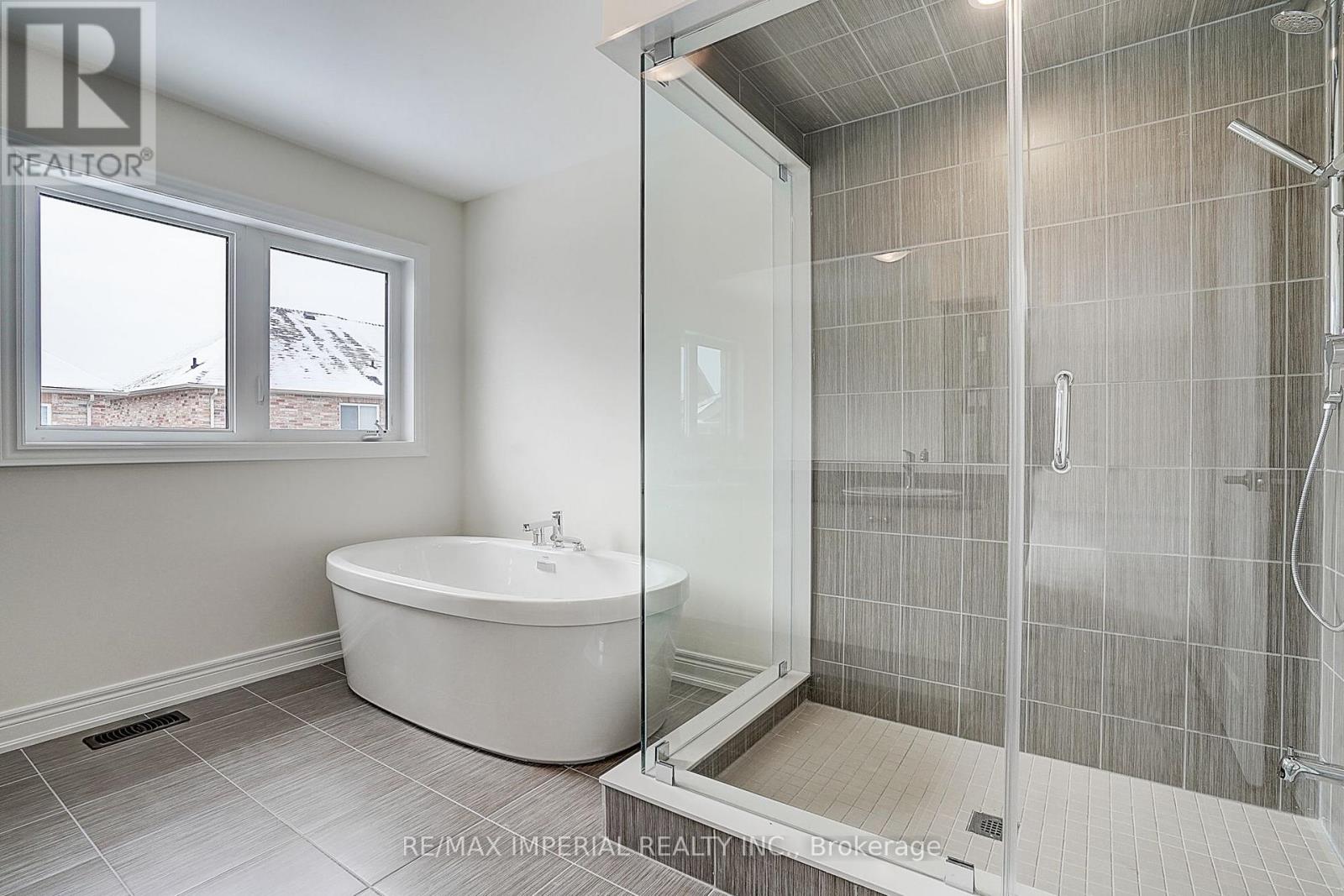 39 BOSTOCK DRIVE - Image 25