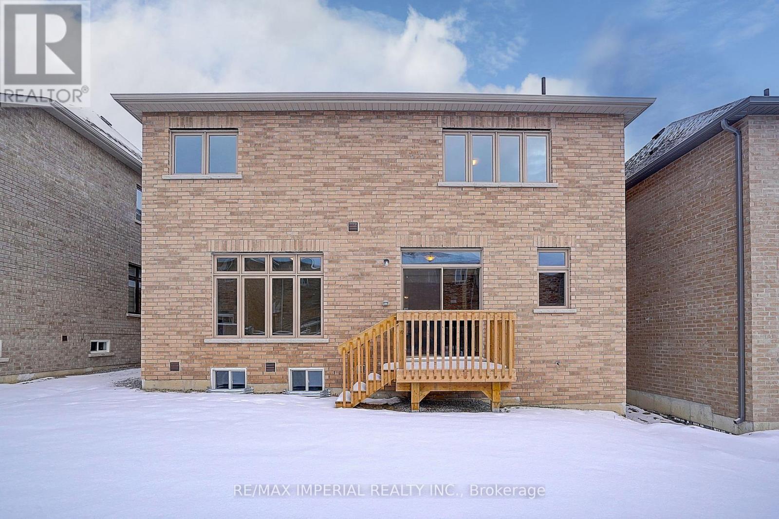 39 BOSTOCK DRIVE - 38