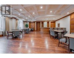 619 - 10101 Yonge Street, Richmond Hill, ON L4C0V6 Photo 11