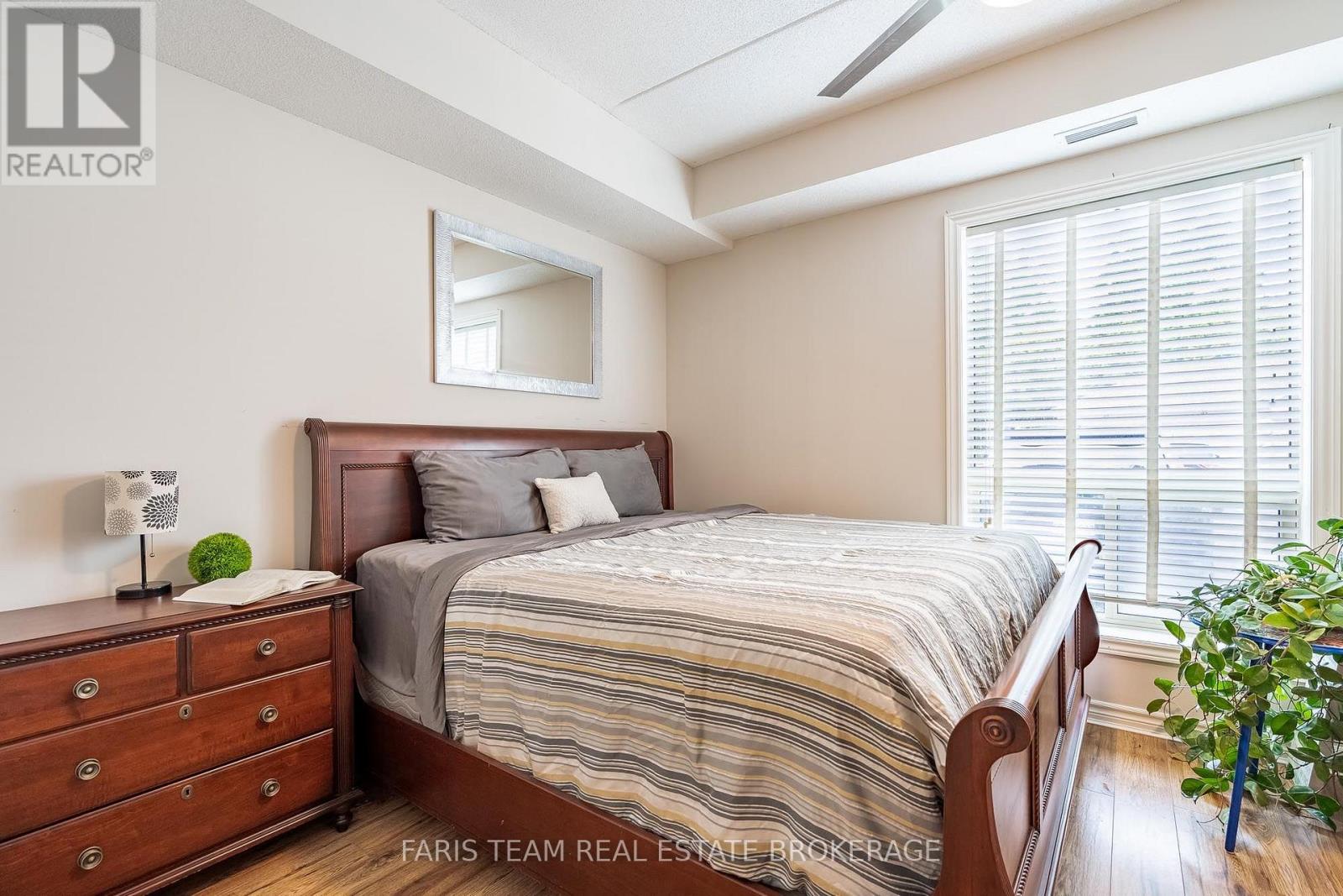 #110 486 LACLIE STREET - 12