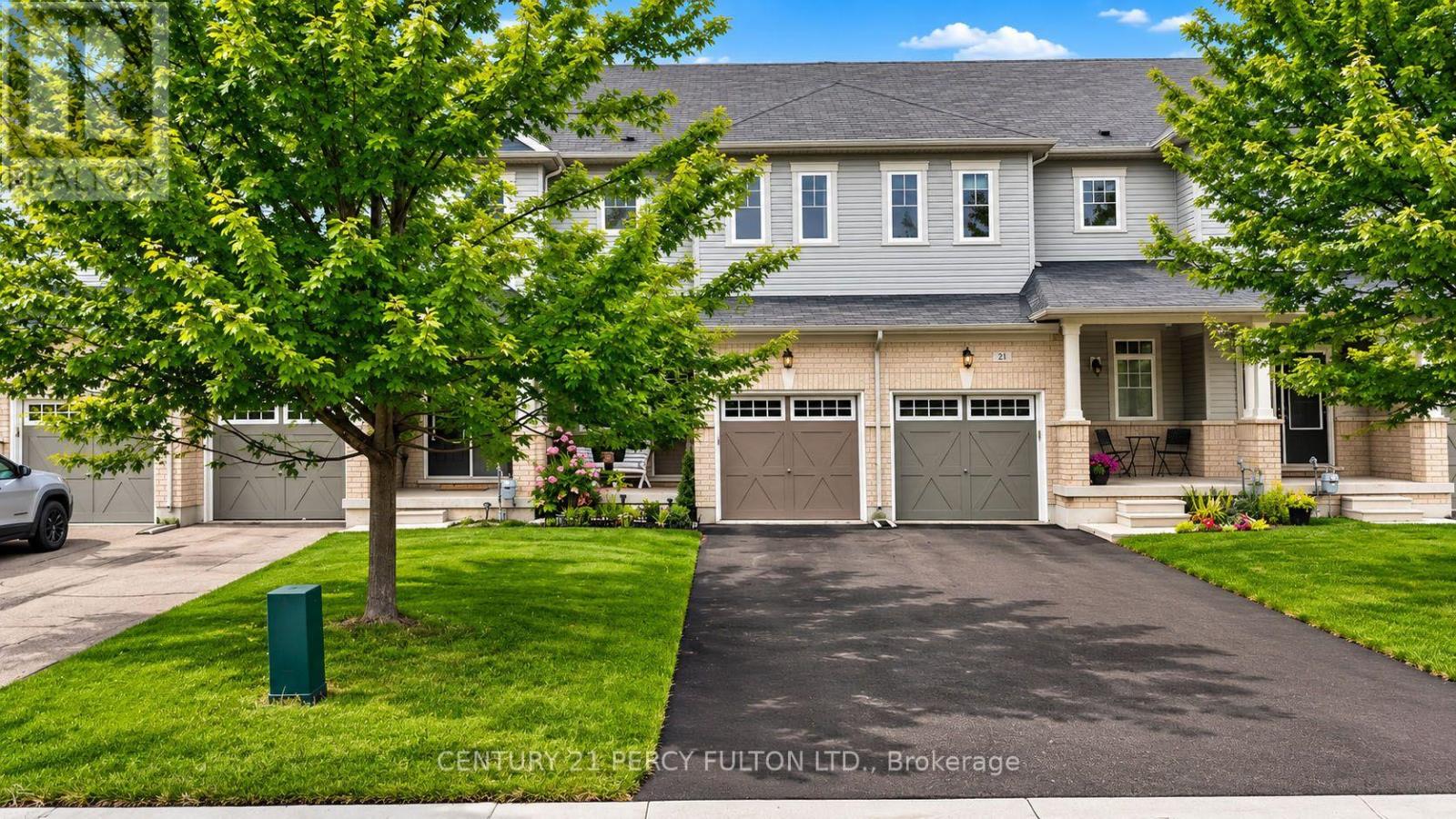 19 PEARCEY CRESCENT - 1