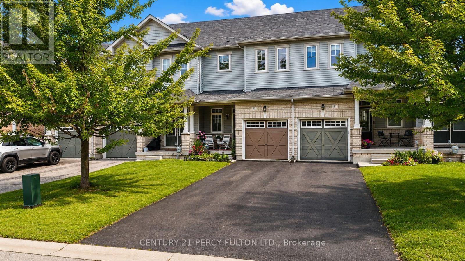 19 PEARCEY CRESCENT - 2