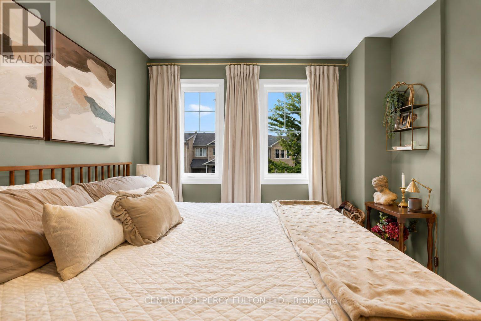 19 PEARCEY CRESCENT - 24