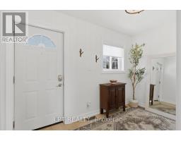 Kitchen - 45 Water Street, Penetanguishene, ON L9M1M8 Photo 7