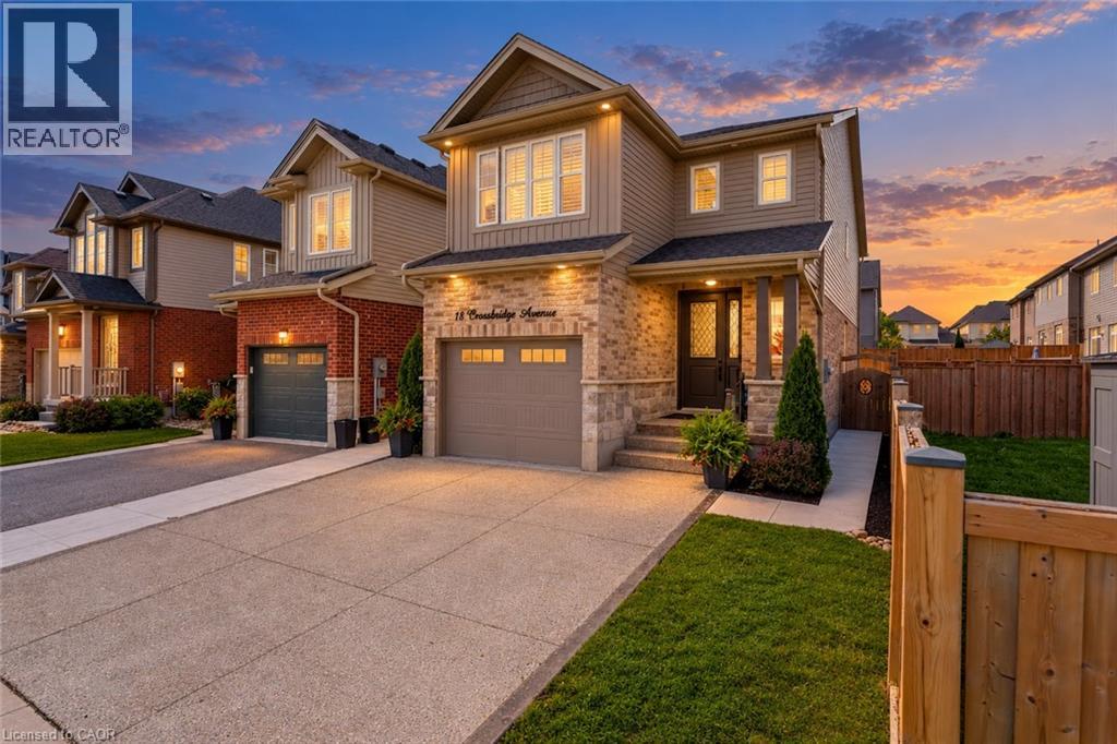 18 CROSSBRIDGE Avenue — photo 2