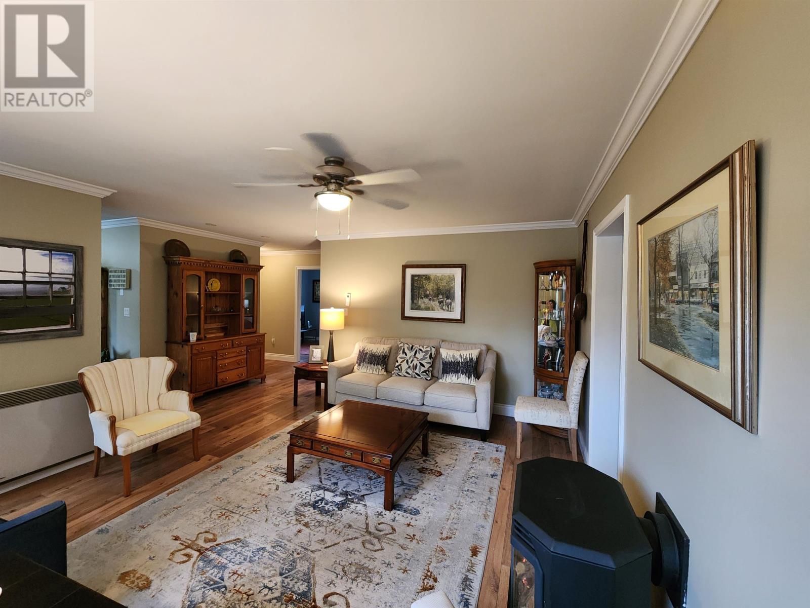 549 ROBERT CLEMENTS Drive - Image 15