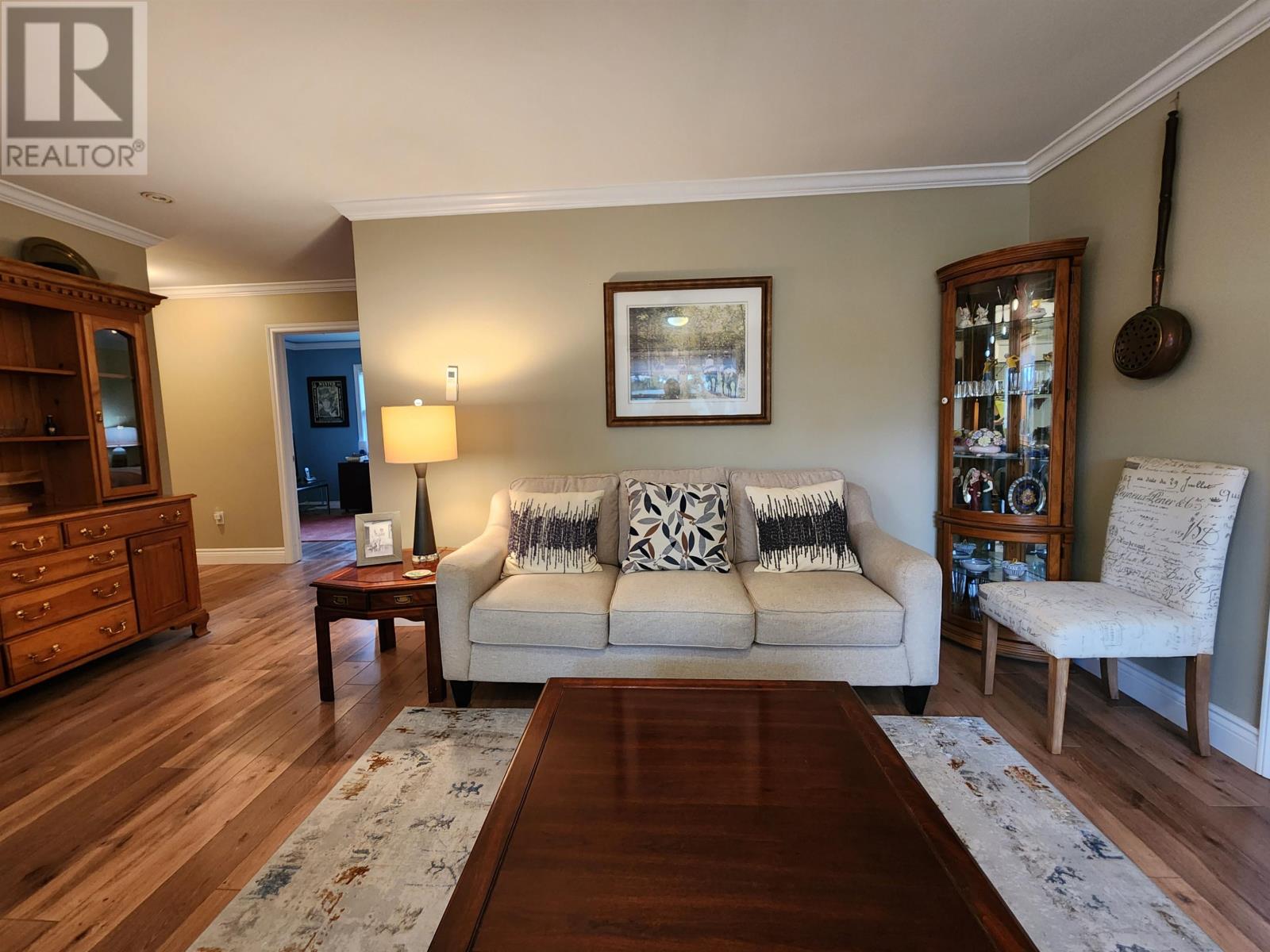549 ROBERT CLEMENTS Drive - Image 17
