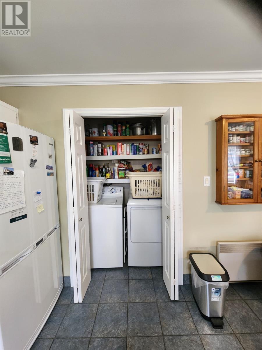 549 ROBERT CLEMENTS Drive - 29