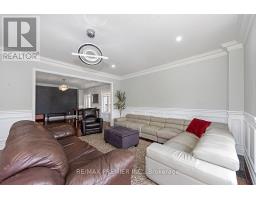 4 George Mckenzie Court, Toronto, ON M9M0E1 Photo 12