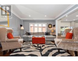 4 George Mckenzie Court, Toronto, ON M9M0E1 Photo 19