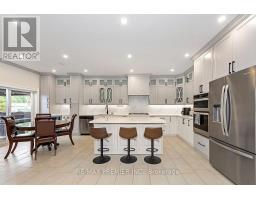 4 George Mckenzie Court, Toronto, ON M9M0E1 Photo 22