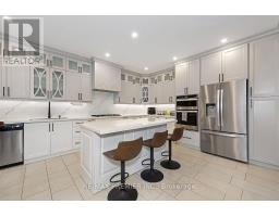 4 George Mckenzie Court, Toronto, ON M9M0E1 Photo 23