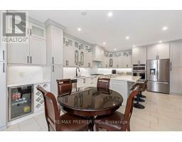 4 George Mckenzie Court, Toronto, ON M9M0E1 Photo 26