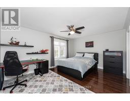 4 George Mckenzie Court, Toronto, ON M9M0E1 Photo 39