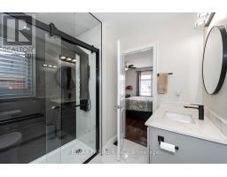 4 George Mckenzie Court, Toronto, ON M9M0E1 Photo 43