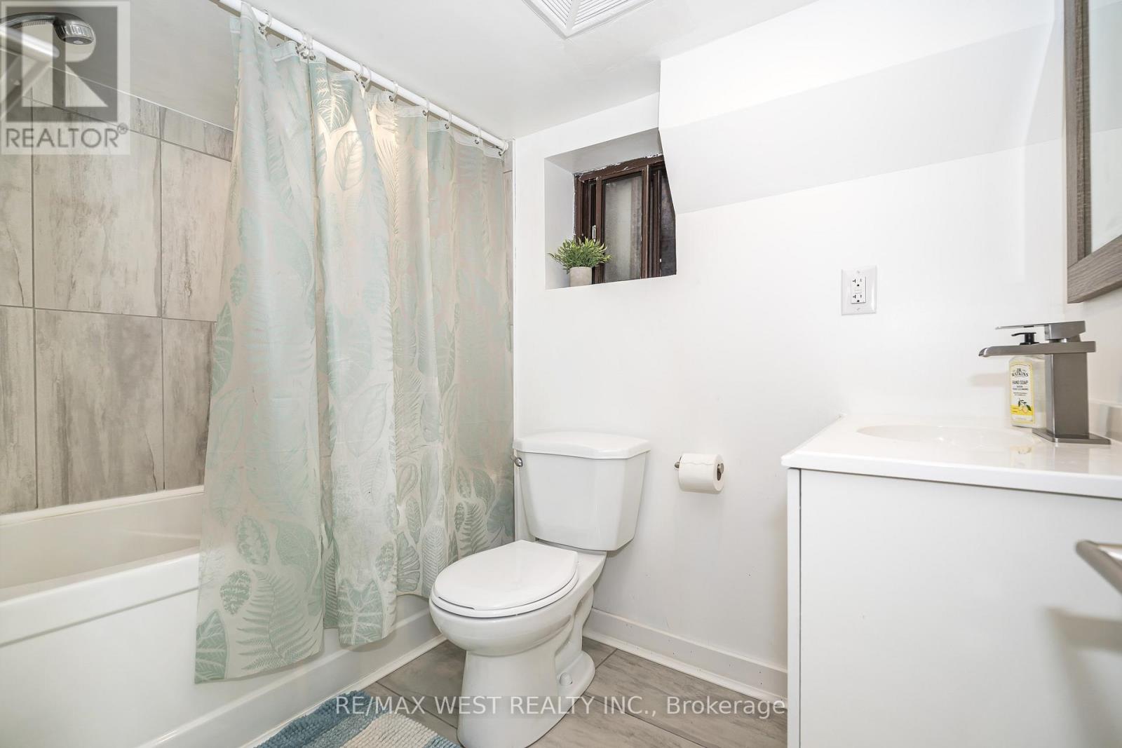 83 SCOTT ROAD - 16