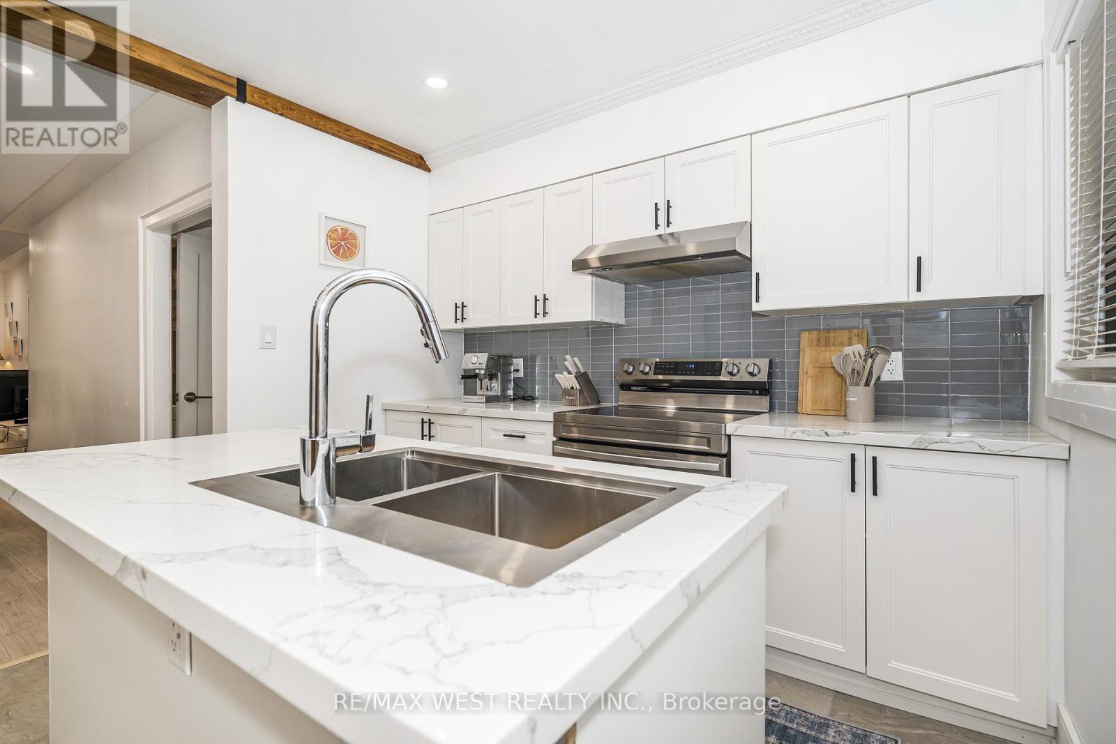 83 SCOTT ROAD - 6