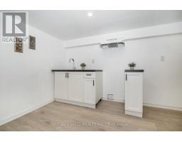 83 Scott Road, Toronto, ON M6M3T3 Photo 15