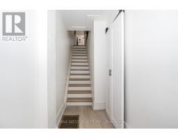 Kitchen - 83 Scott Road, Toronto, ON M6M3T3 Photo 8