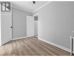 2260 Eglinton Avenue W, Toronto, ON M6E2L3 Photo 10